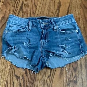 LUCKY BRAND JEAN SHORTS